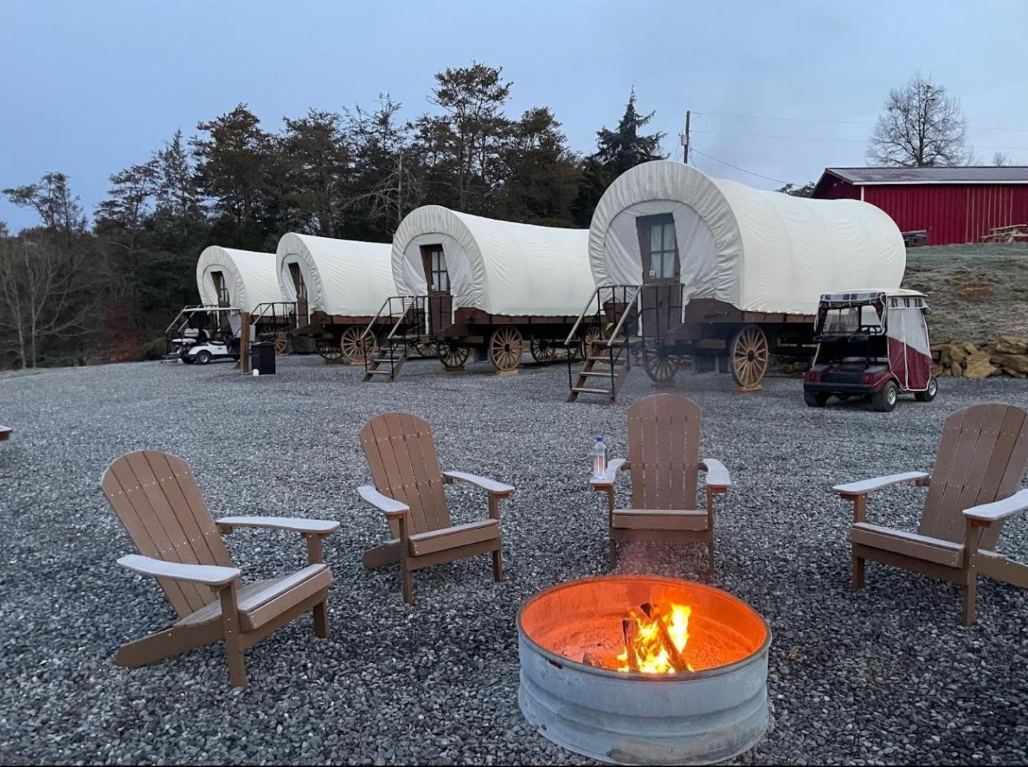 Smoky Hollow Outdoor Resort Covered Wagon เซอเวียร์วีล ภายนอก รูปภาพ